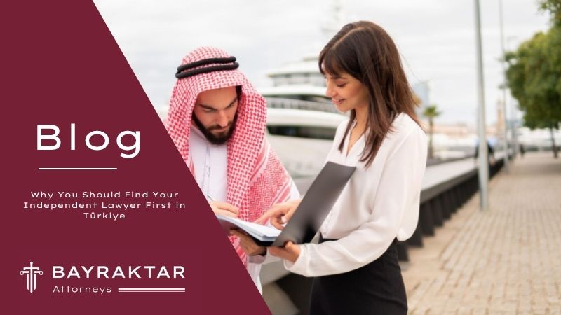 Independent lawyer advising a client before signing a real estate contract in Türkiye